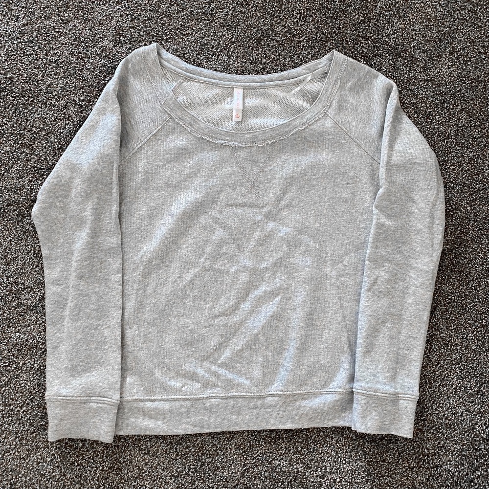 Women's Lightweight Xhilaration Sweater - size M